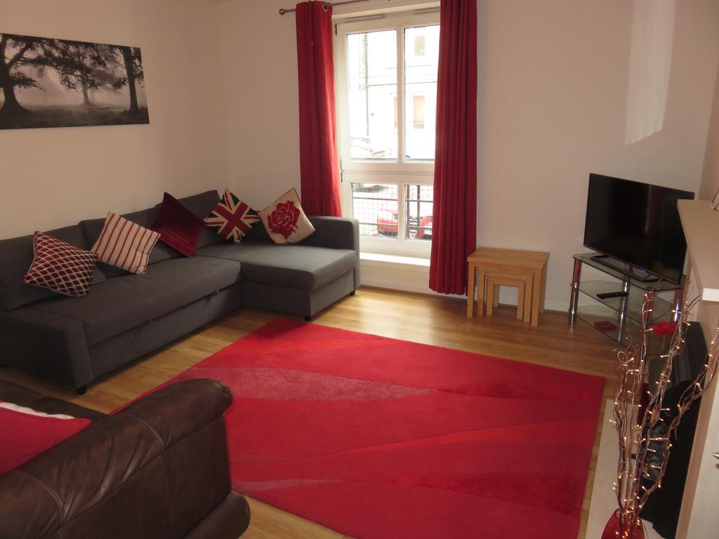 Waverley Park Apartment EDI Room photo
