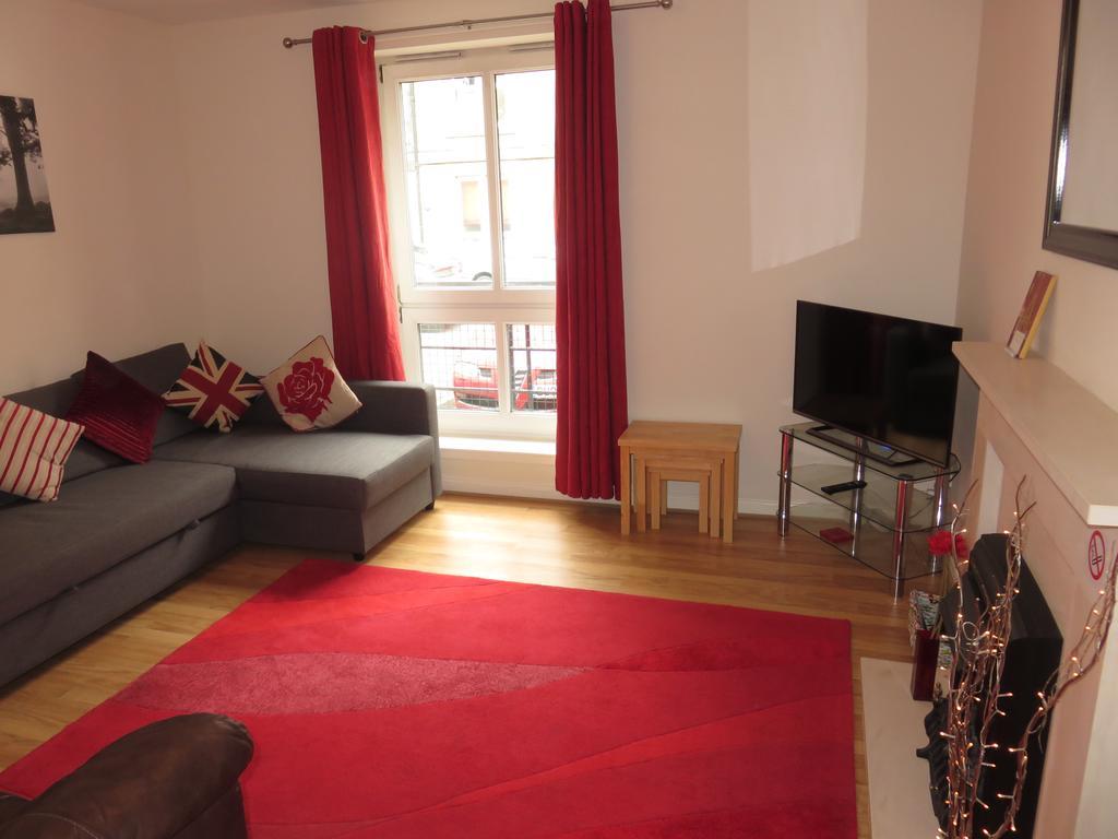 Waverley Park Apartment EDI Room photo