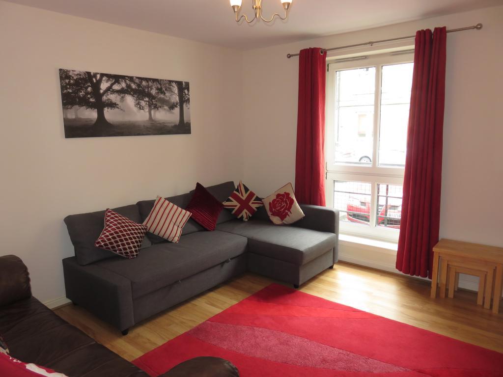 Waverley Park Apartment EDI Room photo