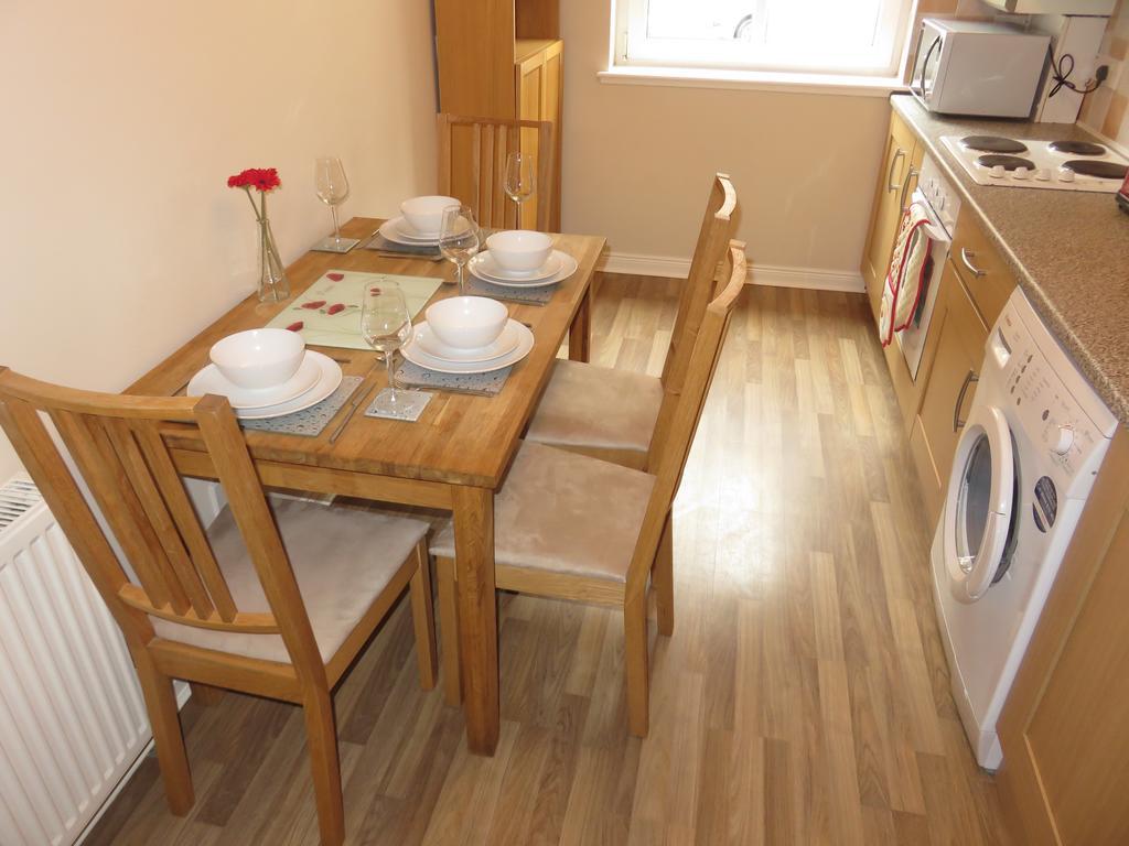 Waverley Park Apartment EDI Room photo