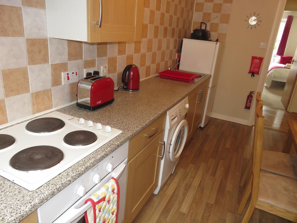 Waverley Park Apartment EDI Room photo